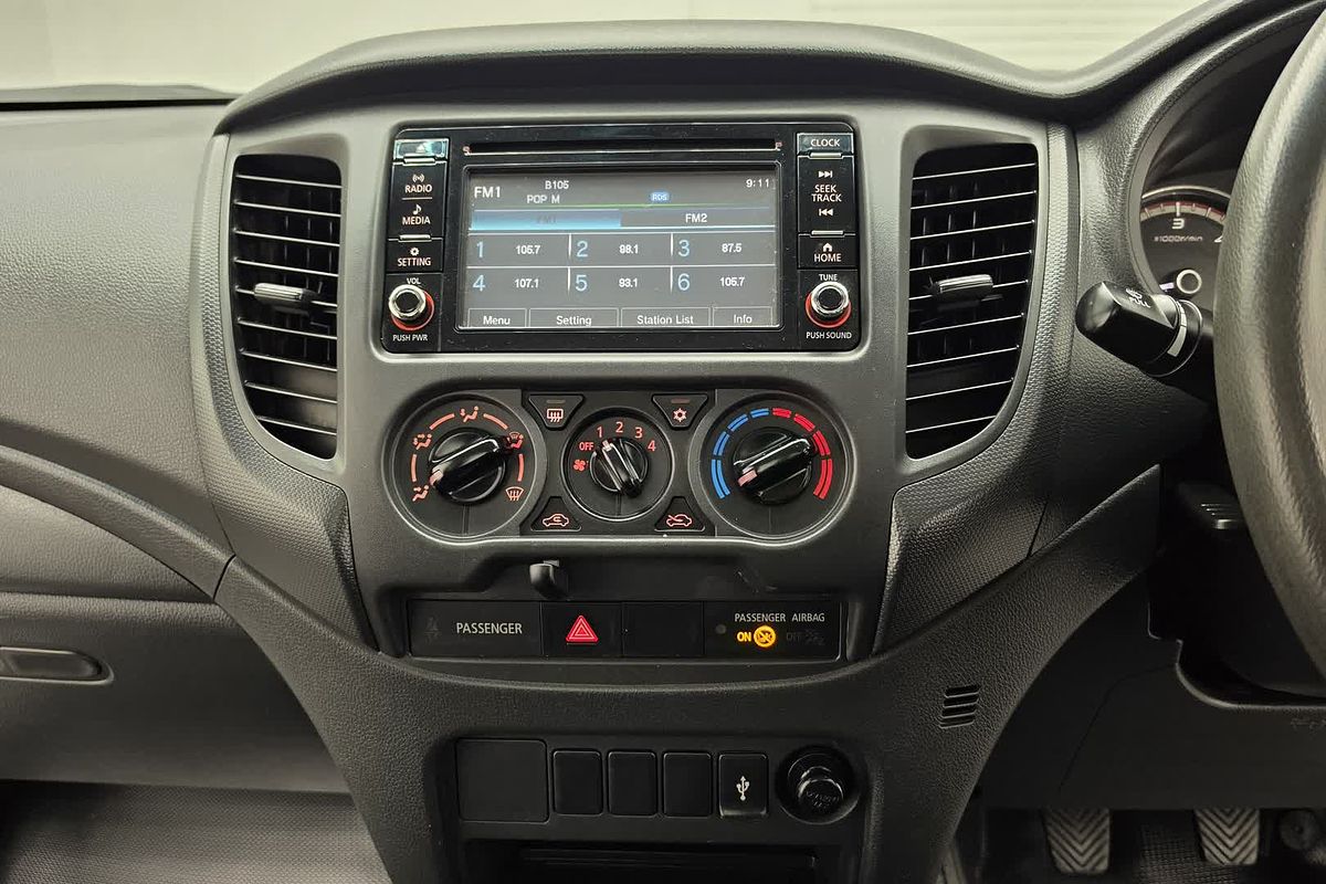2020 Mitsubishi Triton GLX MR 4X4