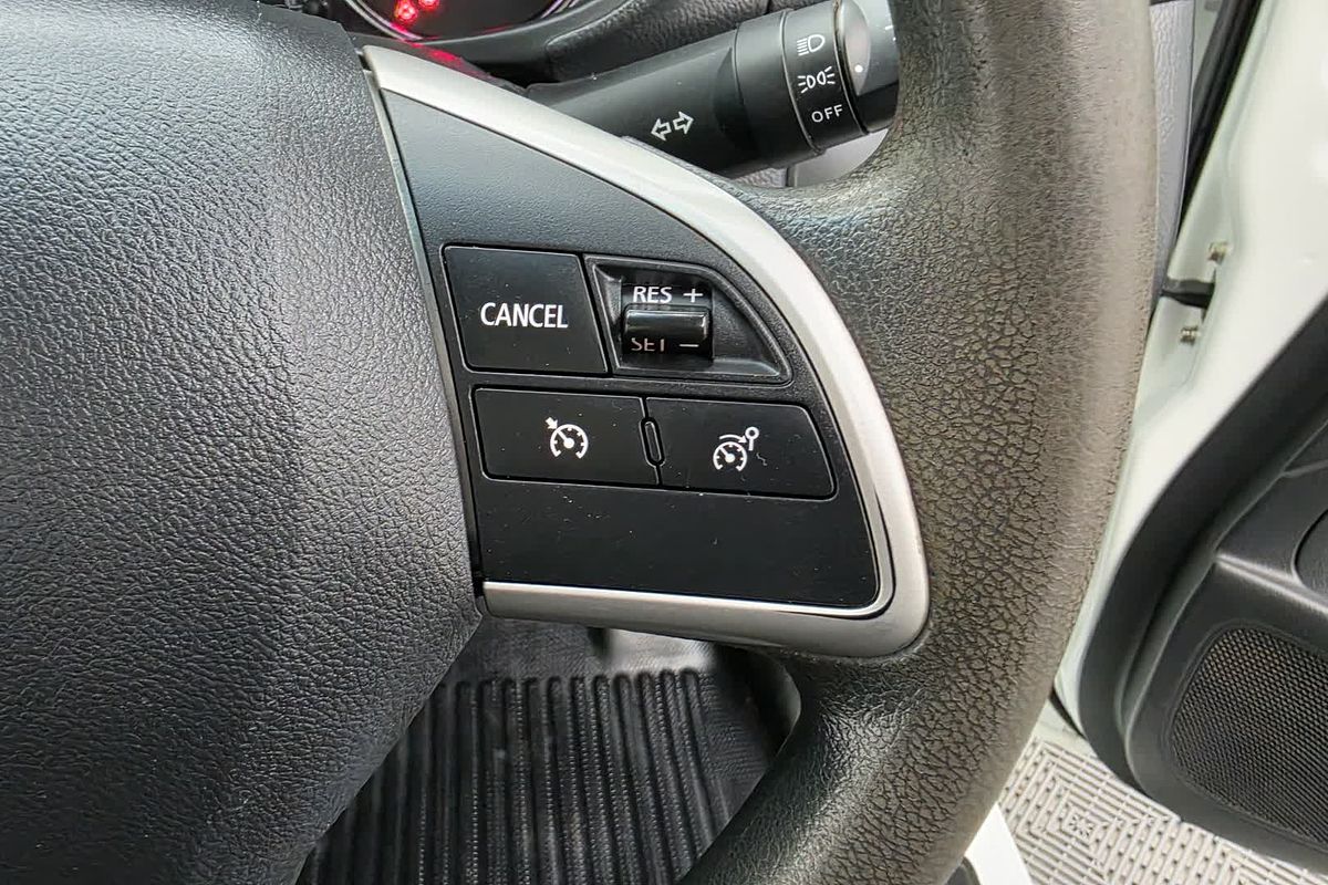 2020 Mitsubishi Triton GLX MR 4X4