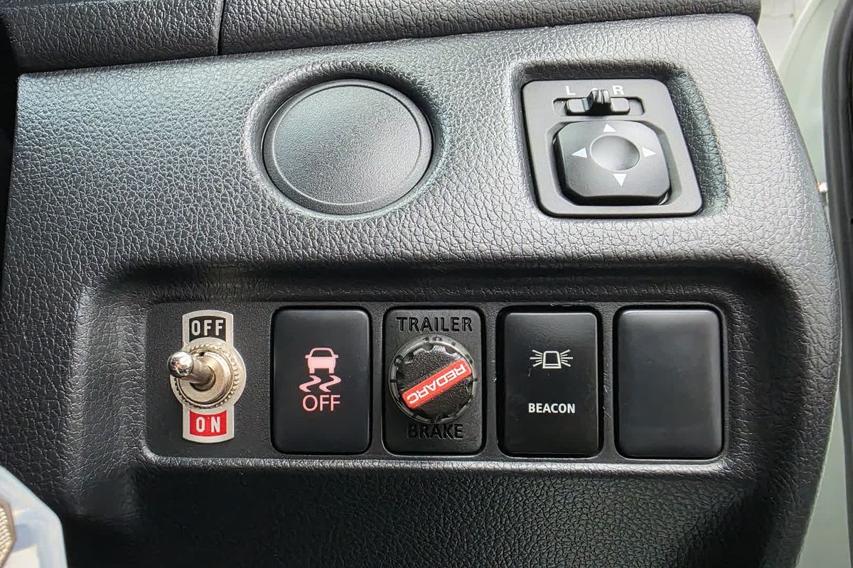 2020 Mitsubishi Triton GLX MR 4X4