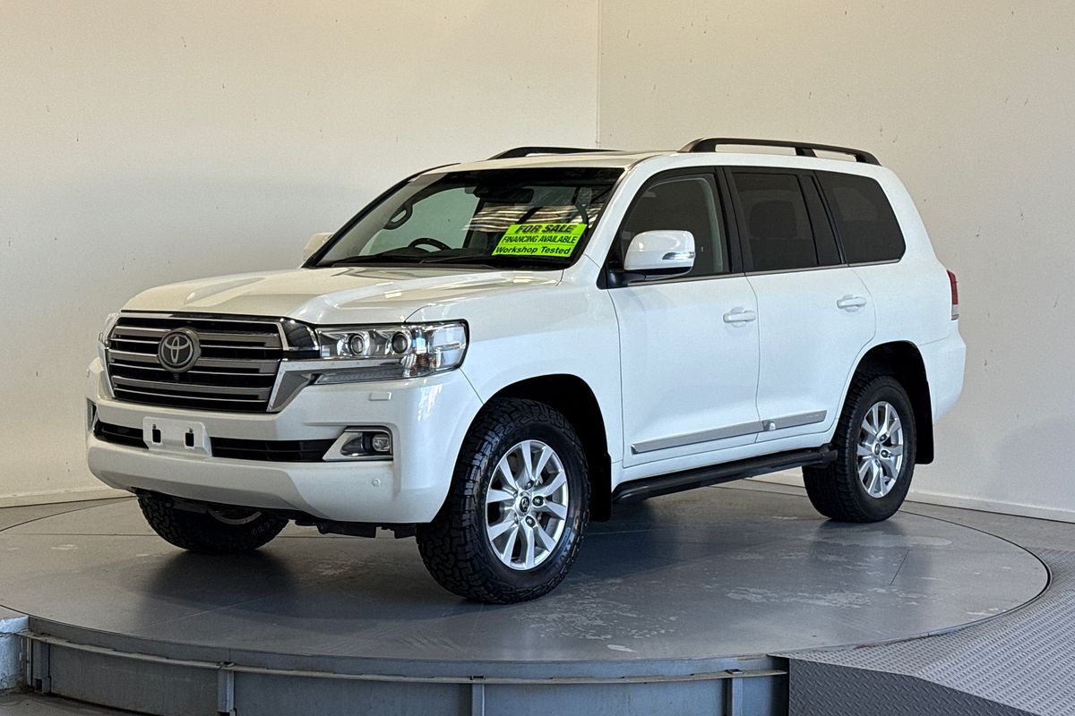 2020 Toyota Landcruiser Sahara VDJ200R