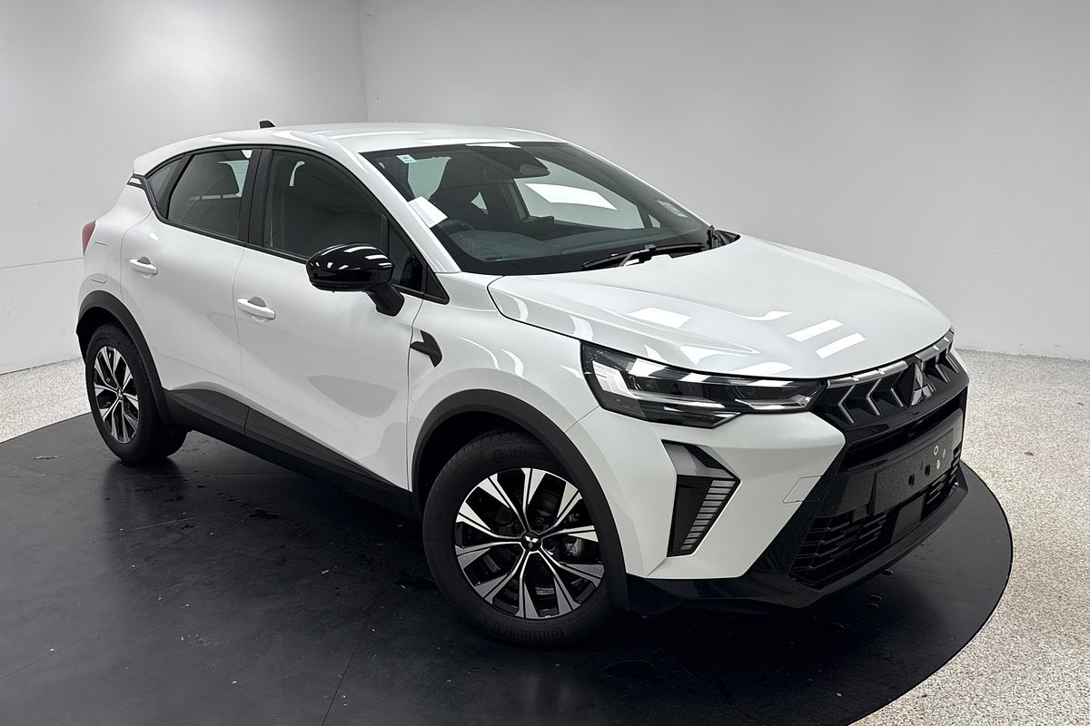 2025 Mitsubishi XE