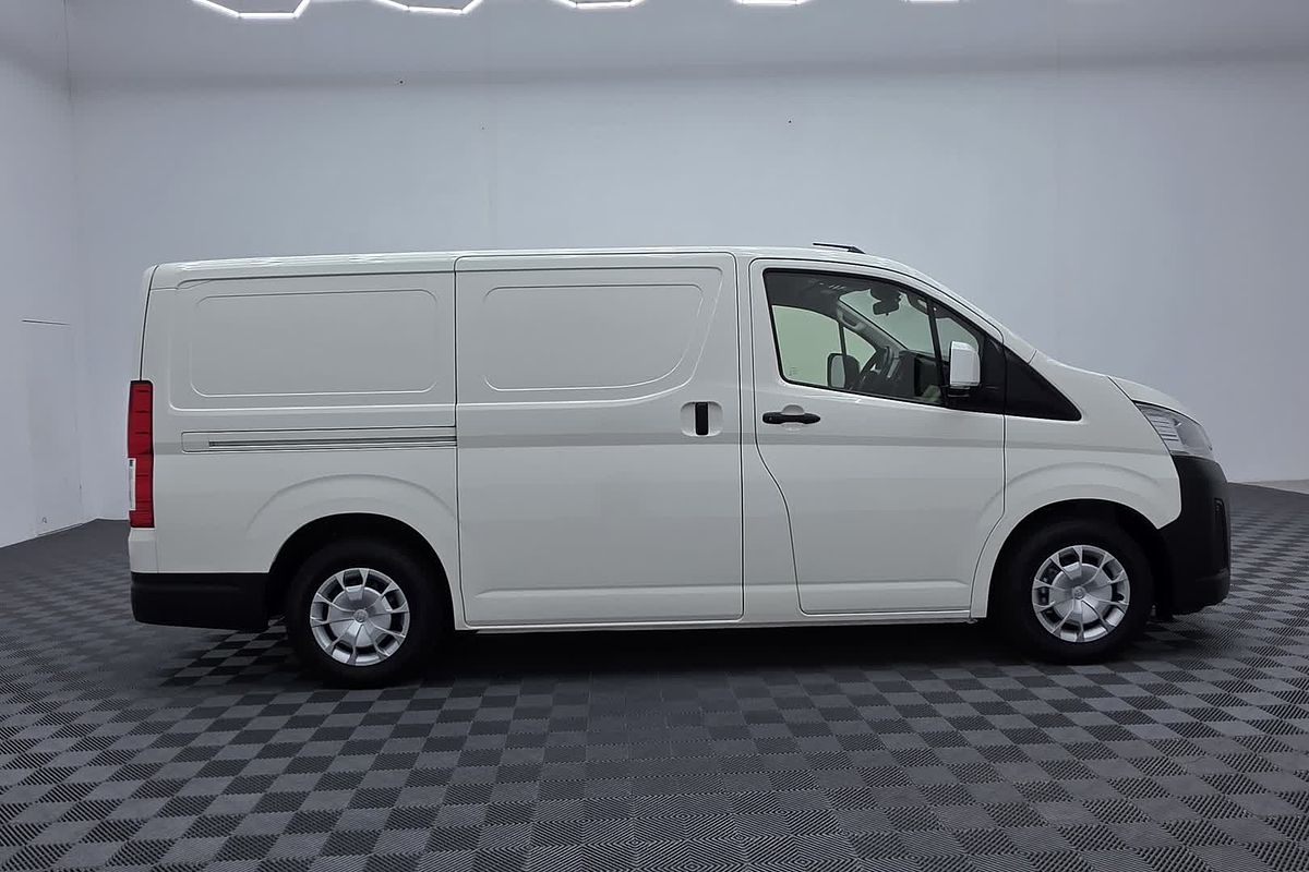 2022 Toyota Hiace GDH300R LWB