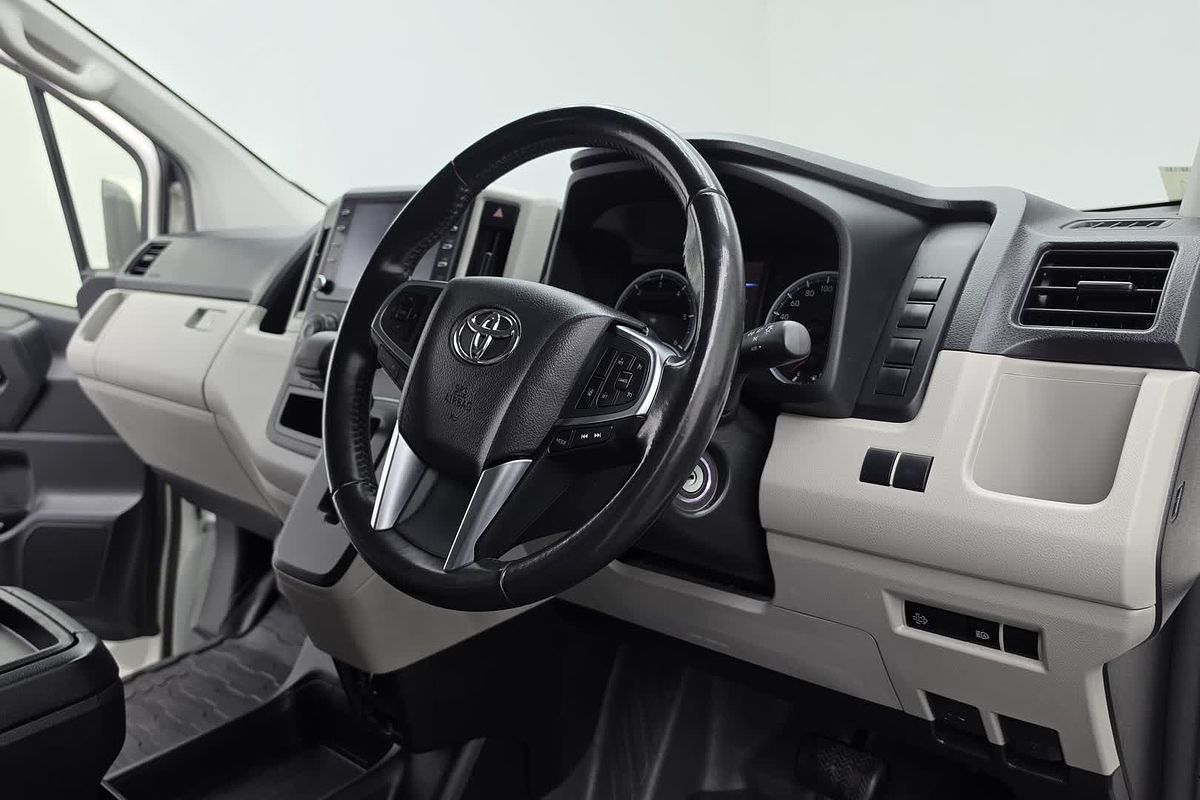 2022 Toyota Hiace GDH300R LWB