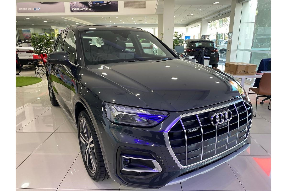 2024 Audi Q5 40 TDI Sport FY