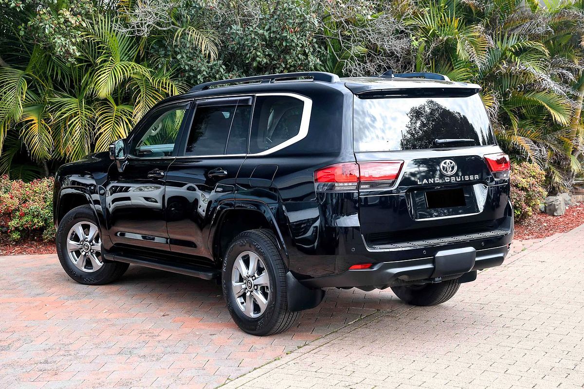 2023 Toyota Landcruiser VX FJA300R