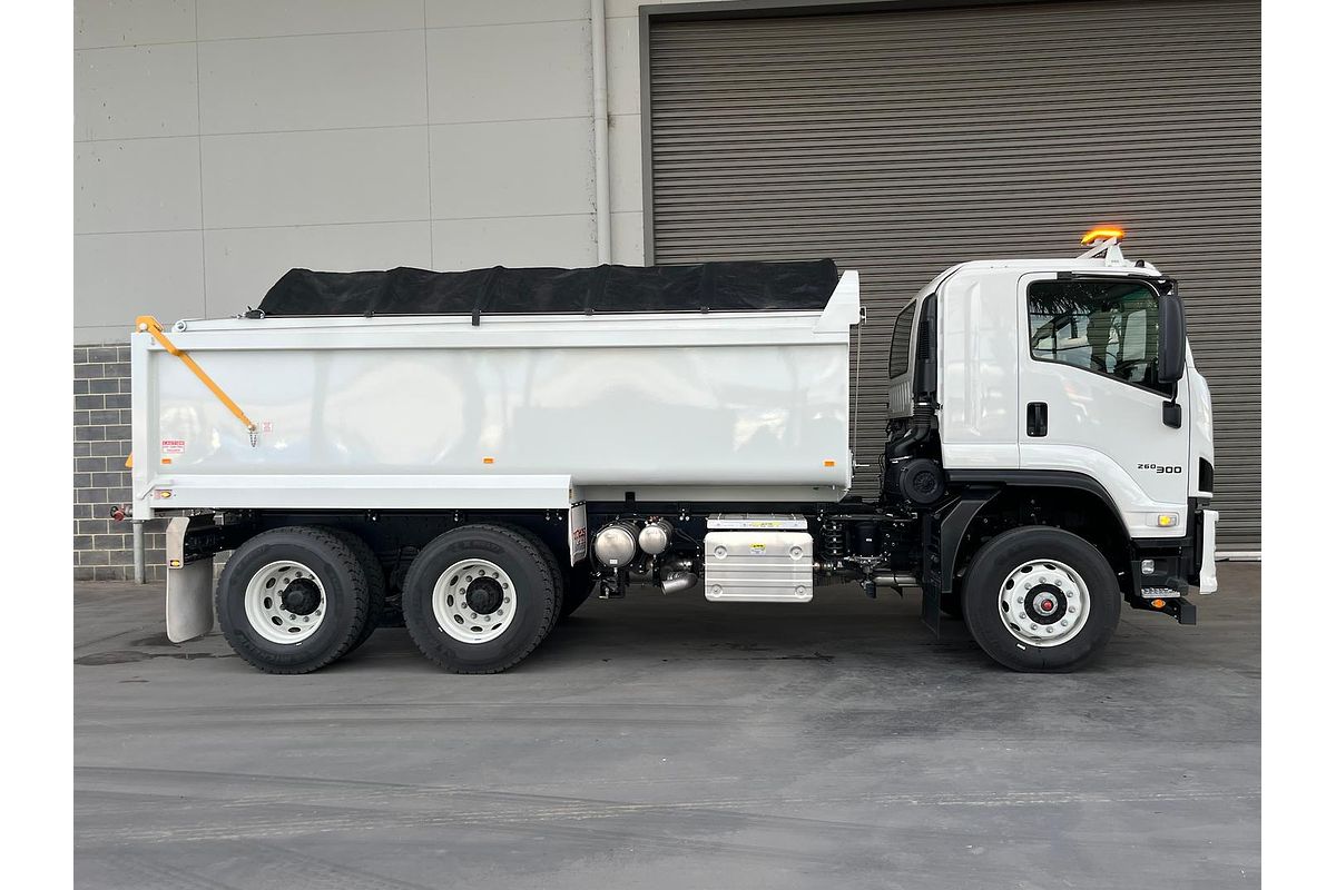 2025 Isuzu F Series FVZ 260-300 AT R46