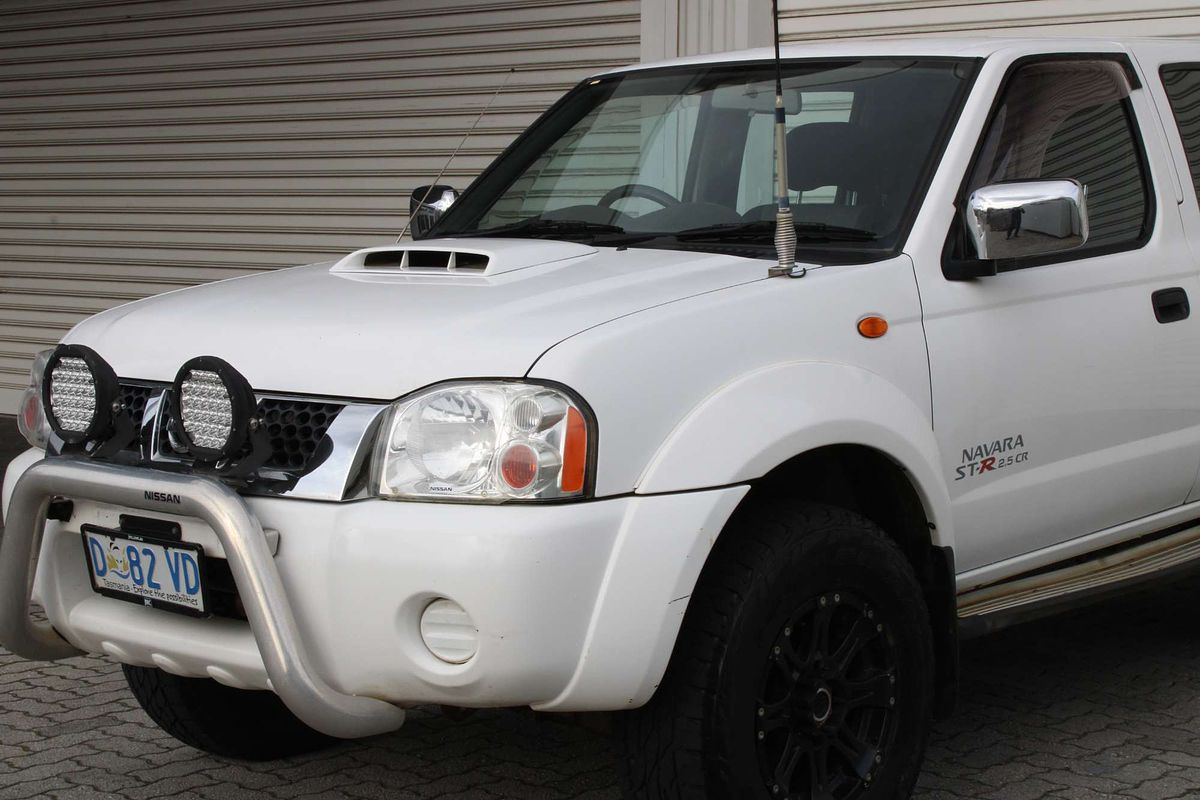 2014 Nissan Navara ST-R D22 4X4