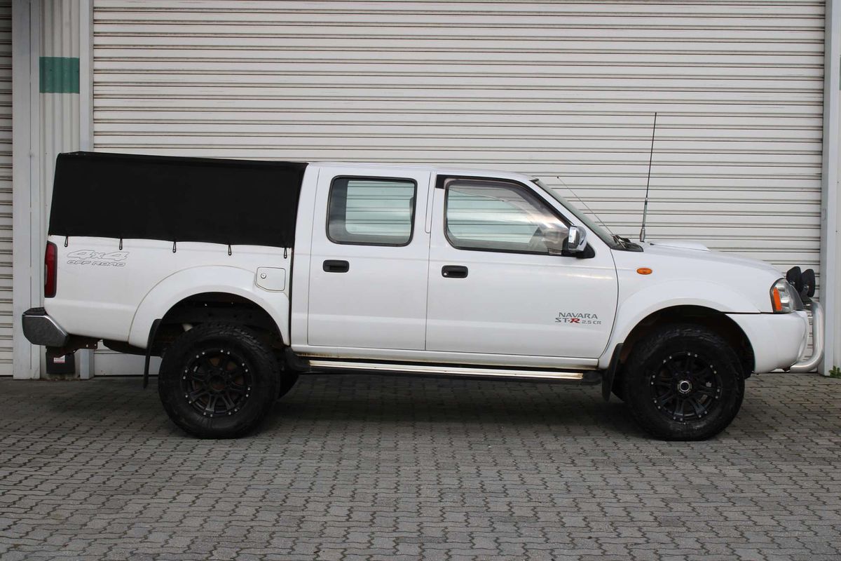 2014 Nissan Navara ST-R D22 4X4