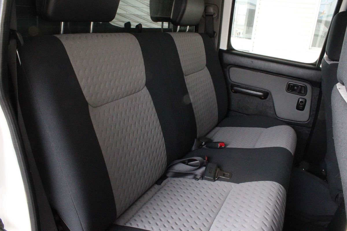 2014 Nissan Navara ST-R D22 4X4