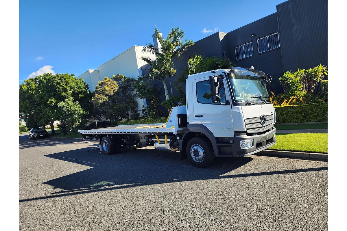 2026 Mercedes-Benz Atego 1427