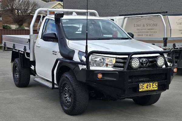2023 Toyota Hilux SR GUN126R