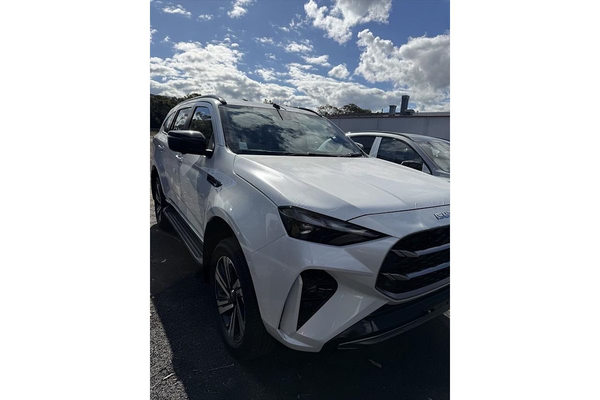 2026 Isuzu MU-X LS-T