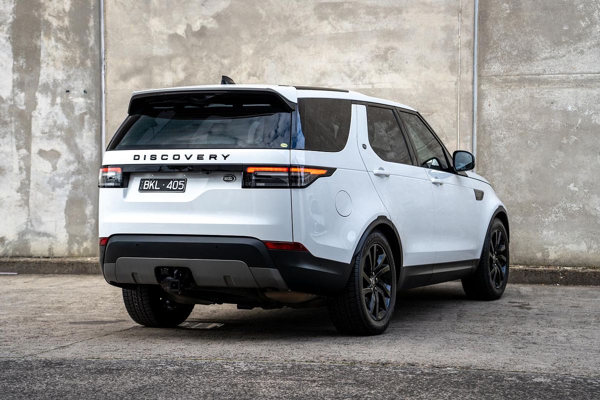 2020 Land Rover Discovery SD4 SE Series 5
