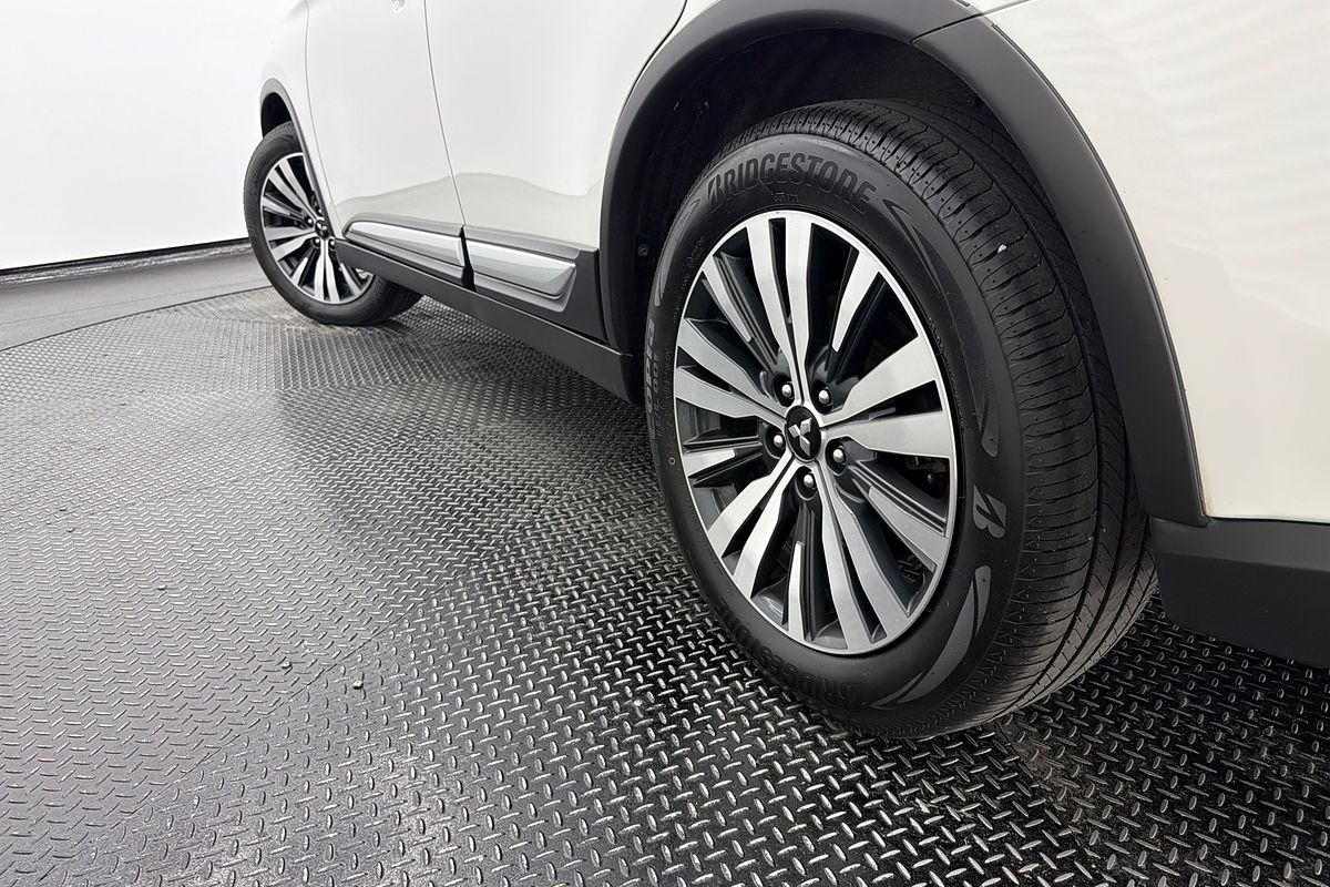 2021 Mitsubishi Outlander LS ZL