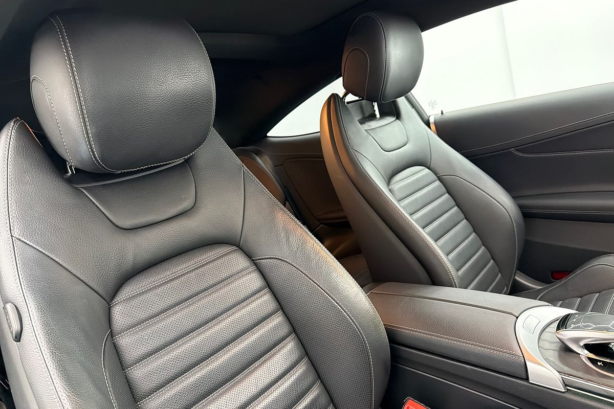 2021 Mercedes-Benz C-Class C300 C205