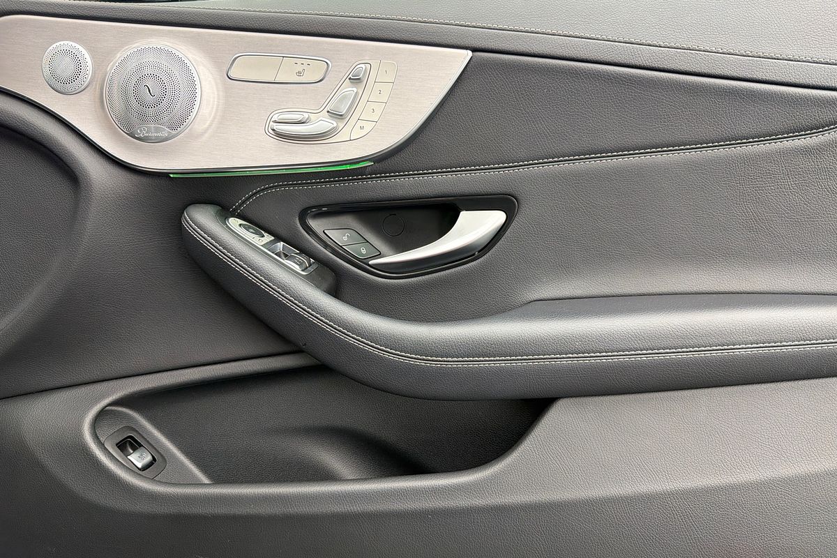 2021 Mercedes-Benz C-Class C300 C205