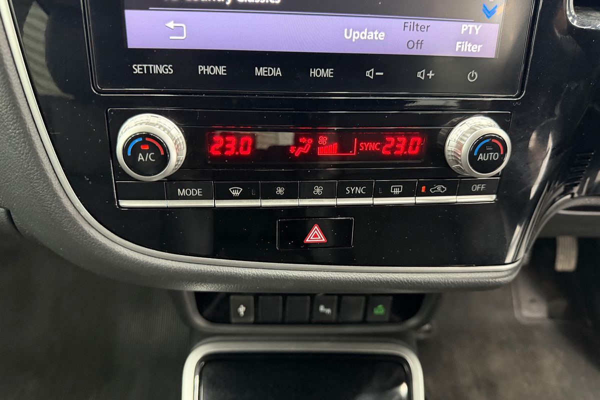 2021 Mitsubishi Outlander LS ZL