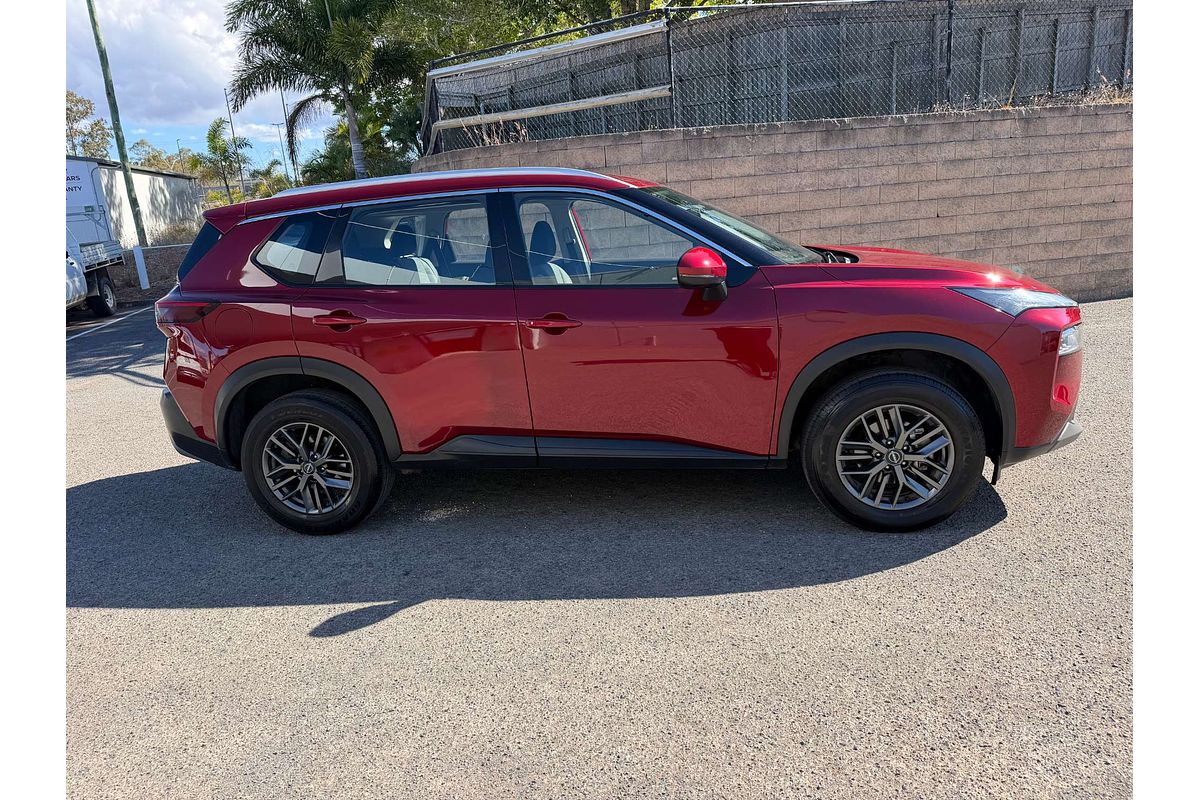 2024 Nissan X-TRAIL ST T33