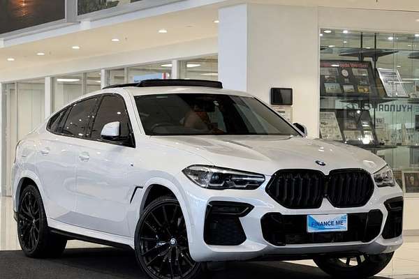 2022 BMW X6 xDrive40i M Sport G06
