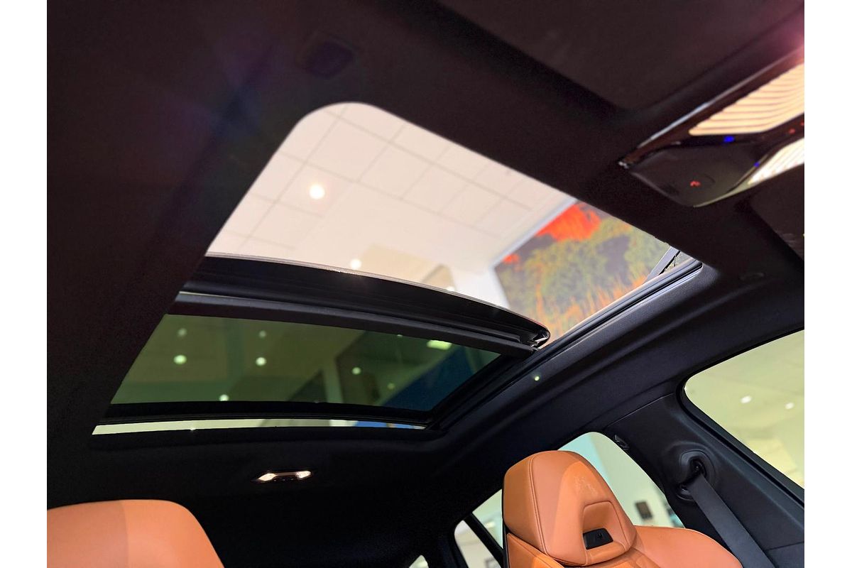 2022 BMW X6 xDrive40i M Sport G06