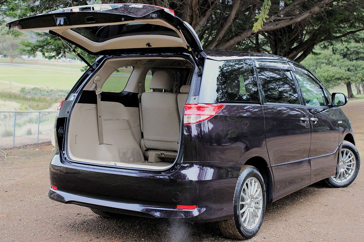2013 Toyota ESTIMA HYBRID Aut