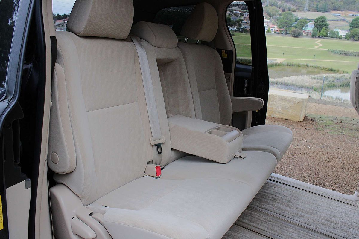2013 Toyota ESTIMA HYBRID Aut