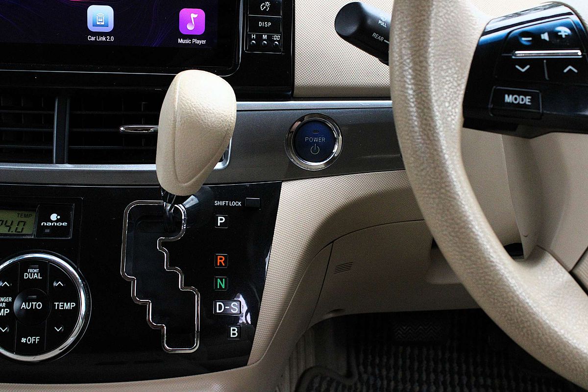 2013 Toyota ESTIMA HYBRID Aut