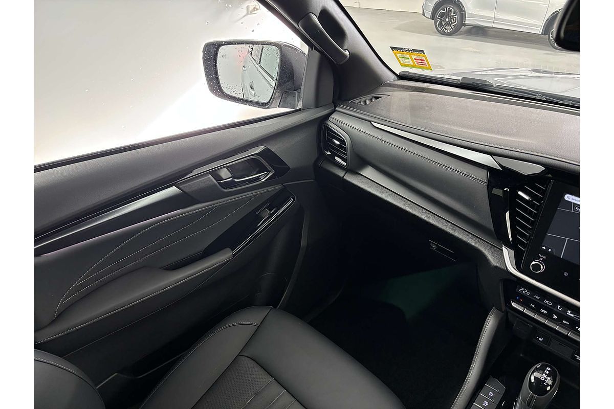 2025 Isuzu MU-X LS-T