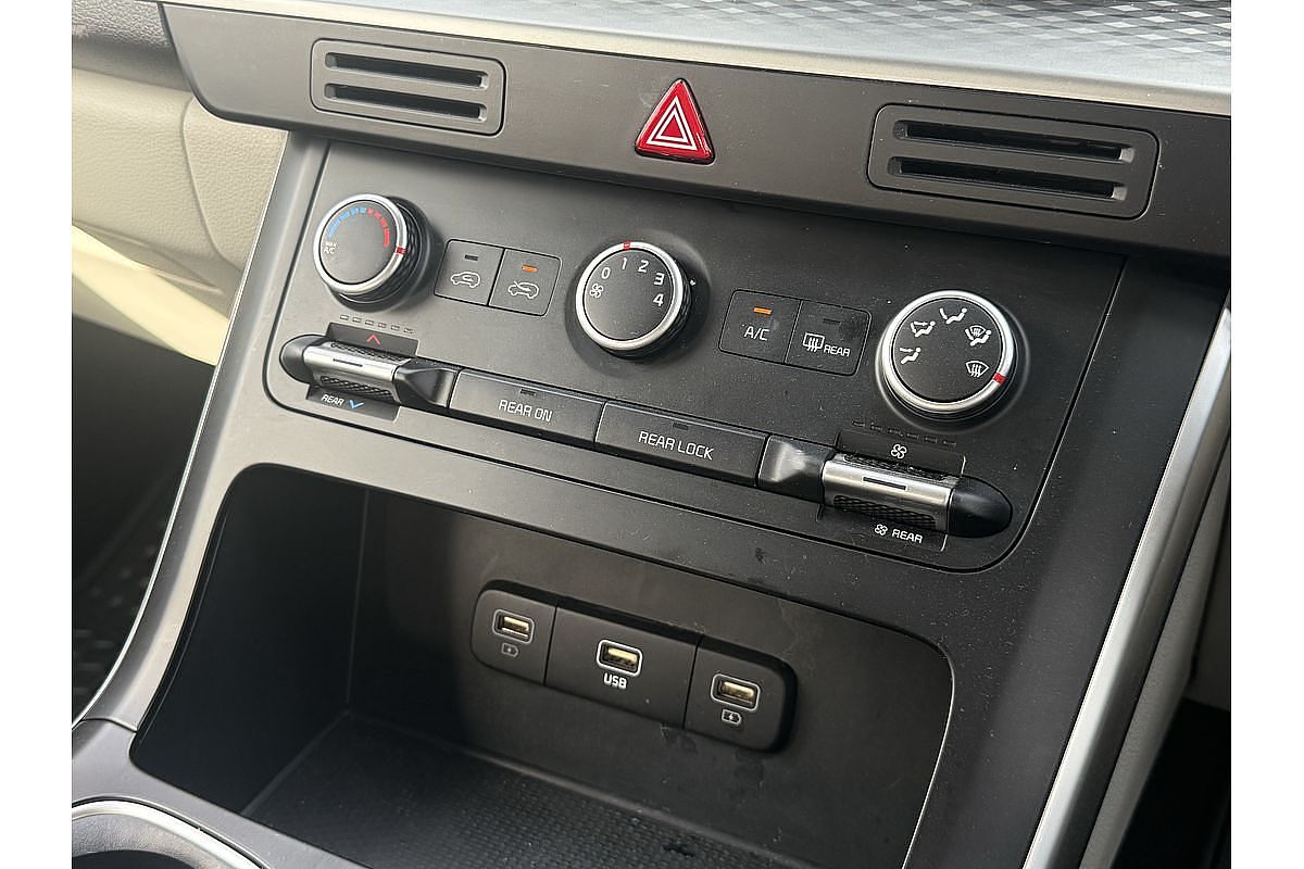 2023 Kia Carnival S KA4