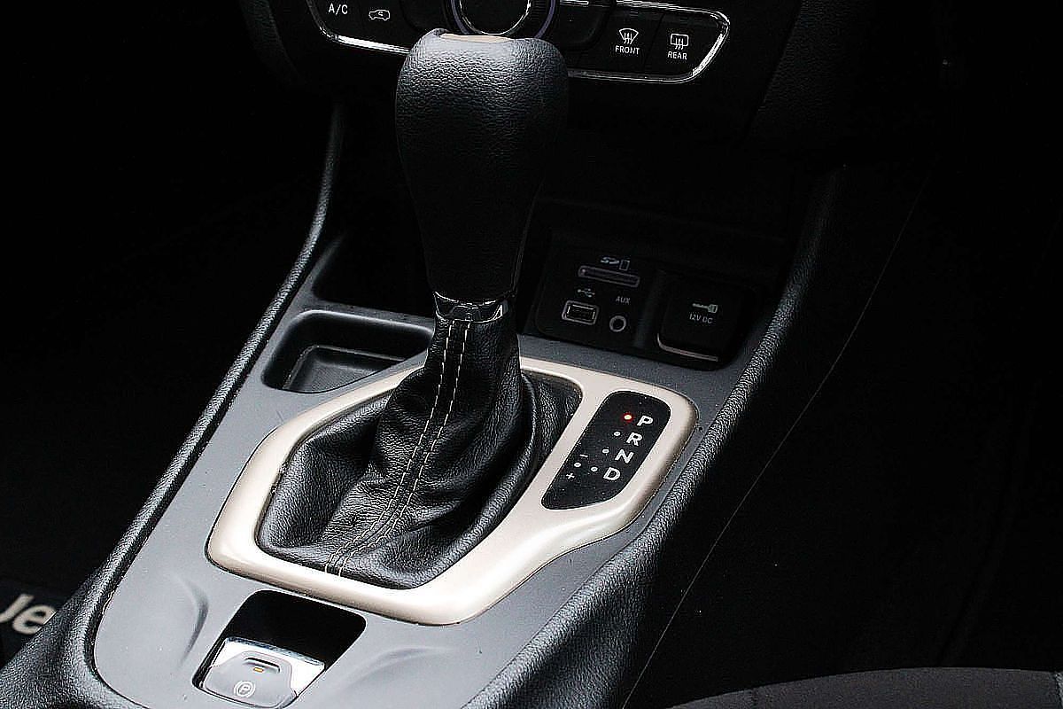 2015 Jeep Cherokee Sport KL