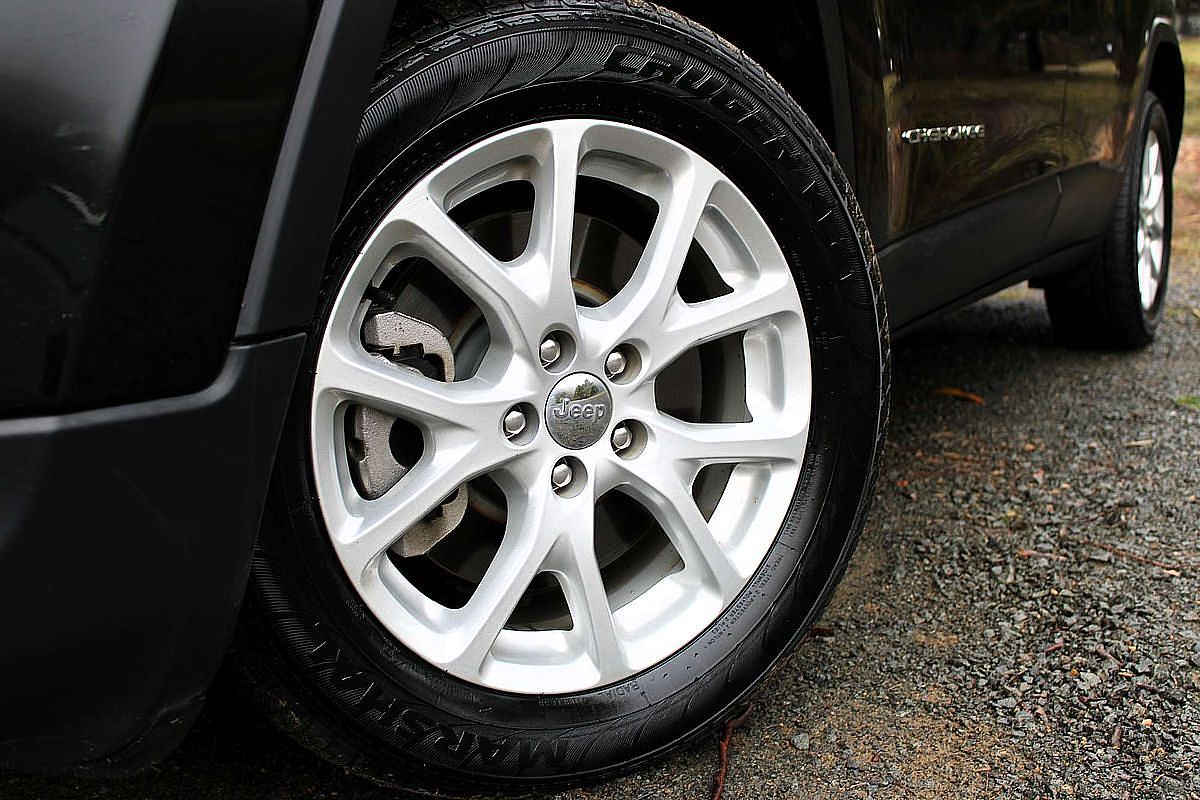 2015 Jeep Cherokee Sport KL