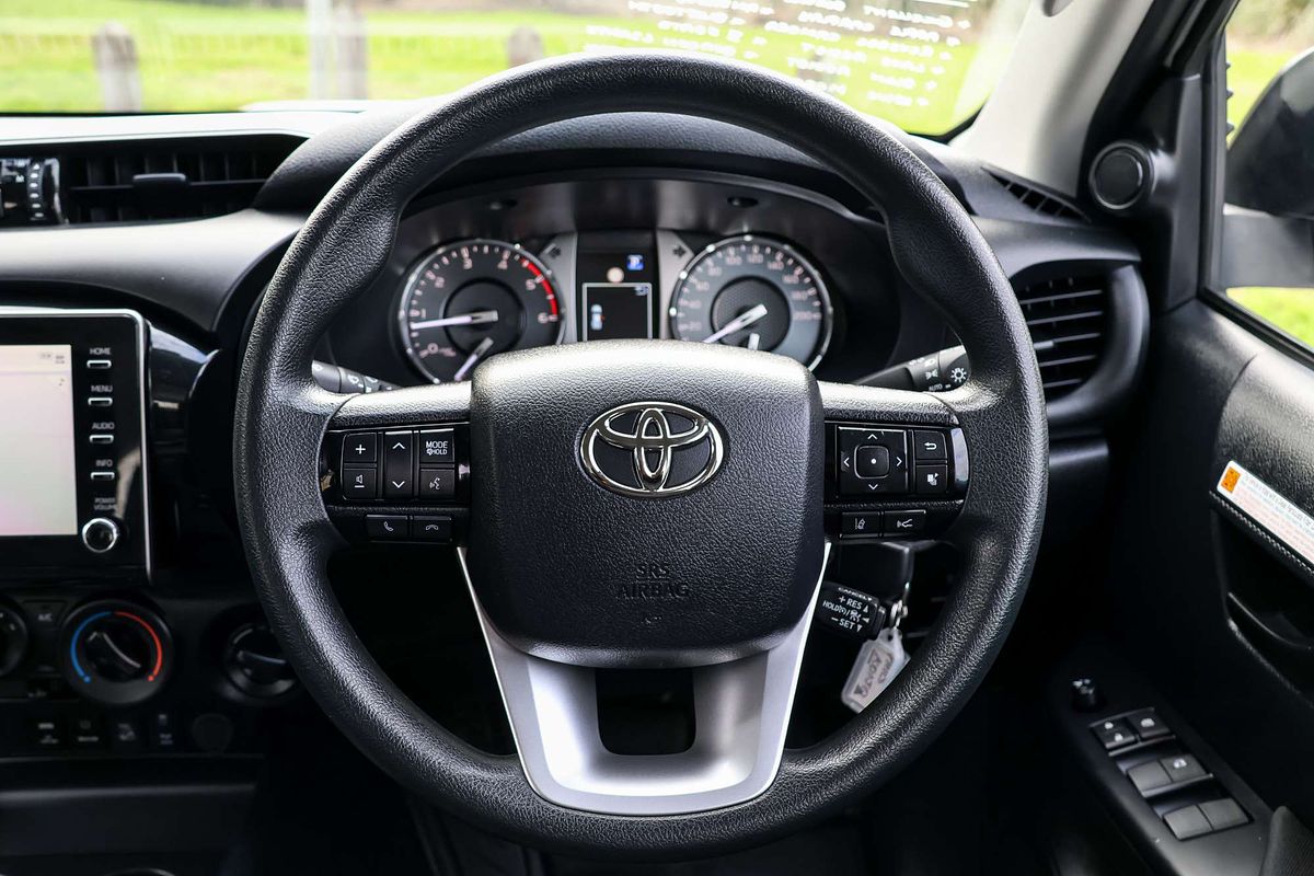 2022 Toyota Hilux SR GUN126R 4X4 image 17