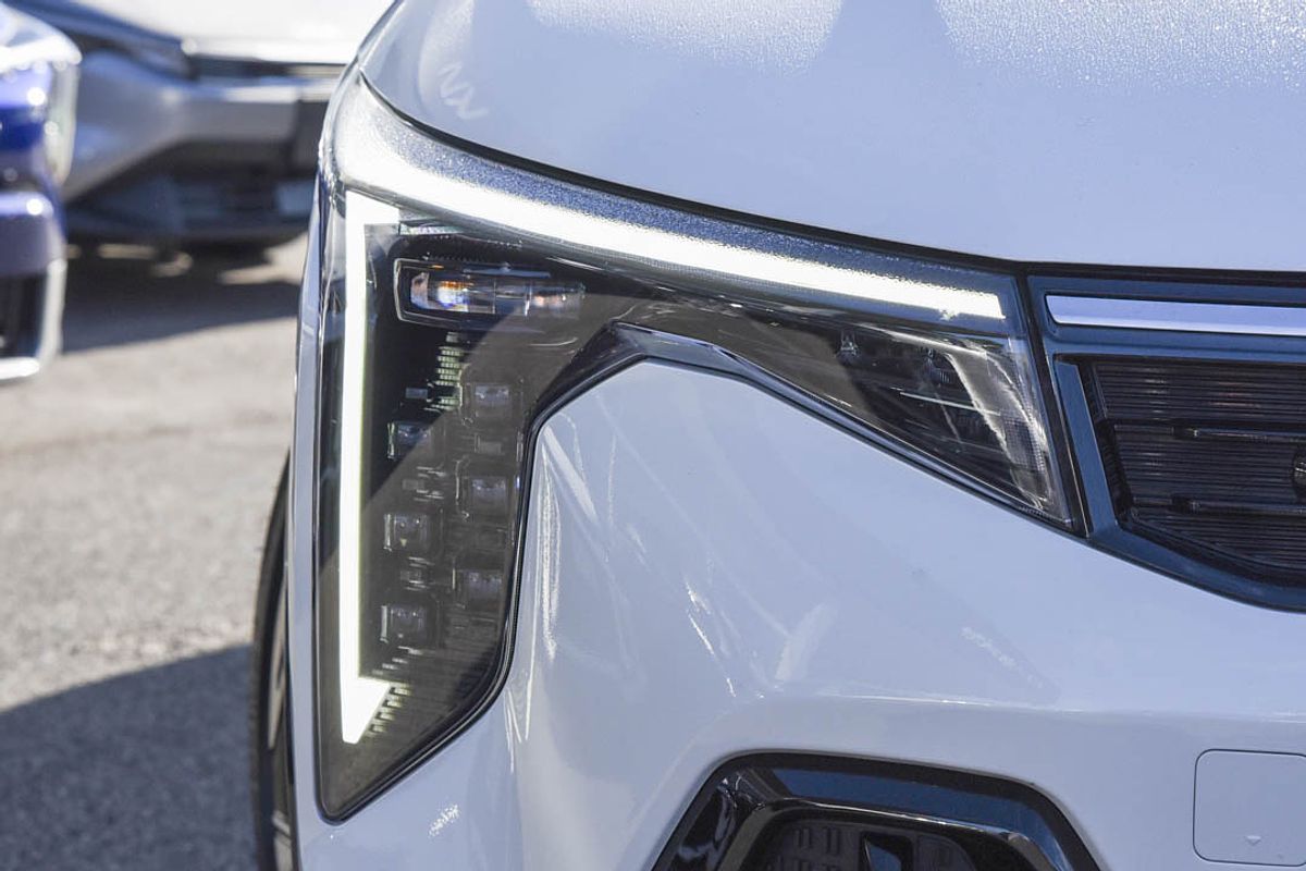 2025 Kia K4 GT-Line CL4m