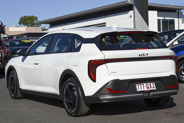 2025 Kia K4 Sport CL4m thumb-5