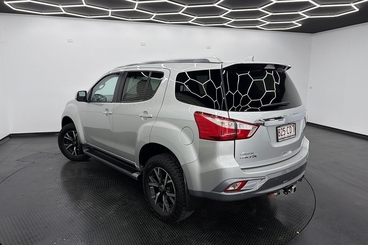 2021 Isuzu MU-X LS-T