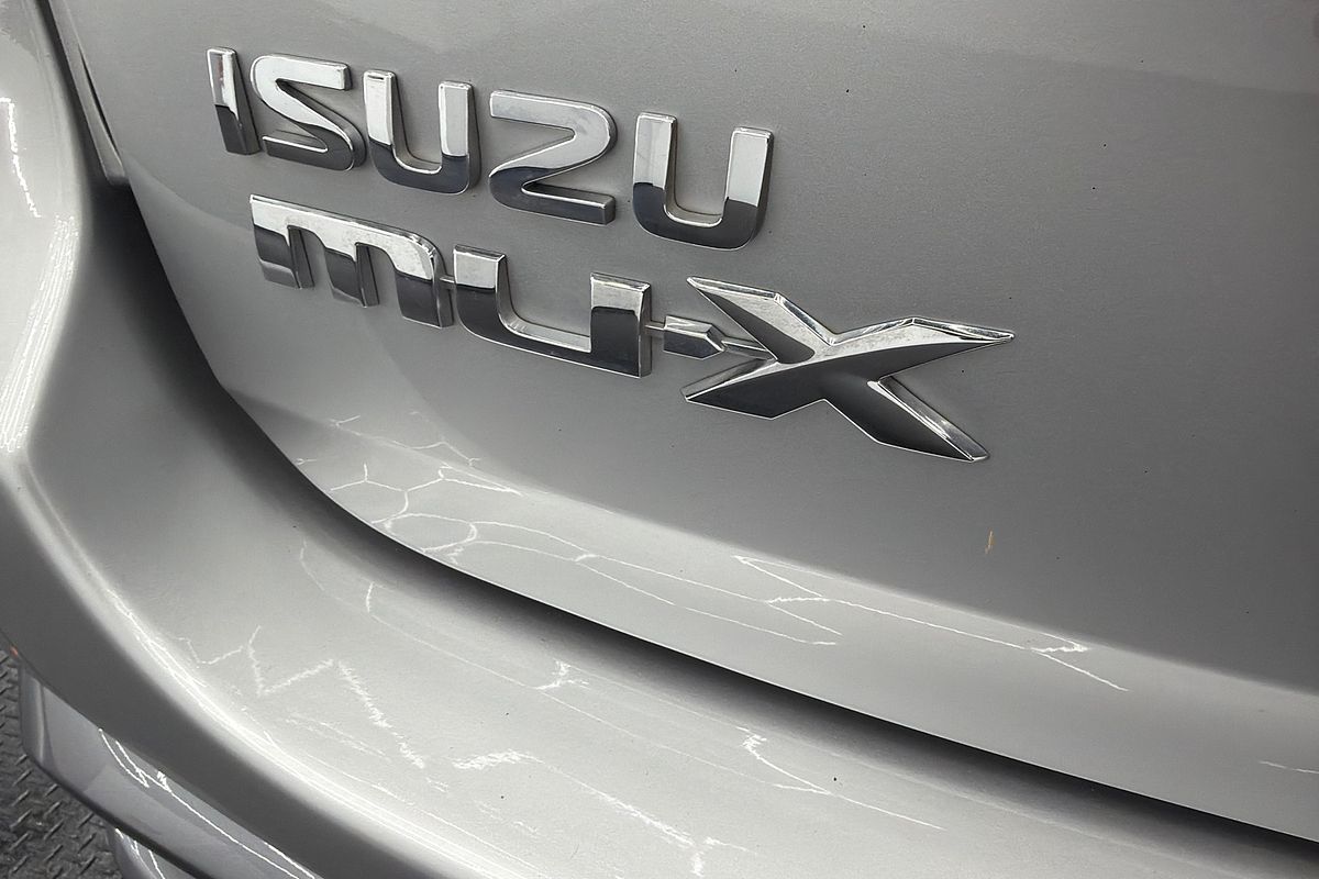 2021 Isuzu MU-X LS-T