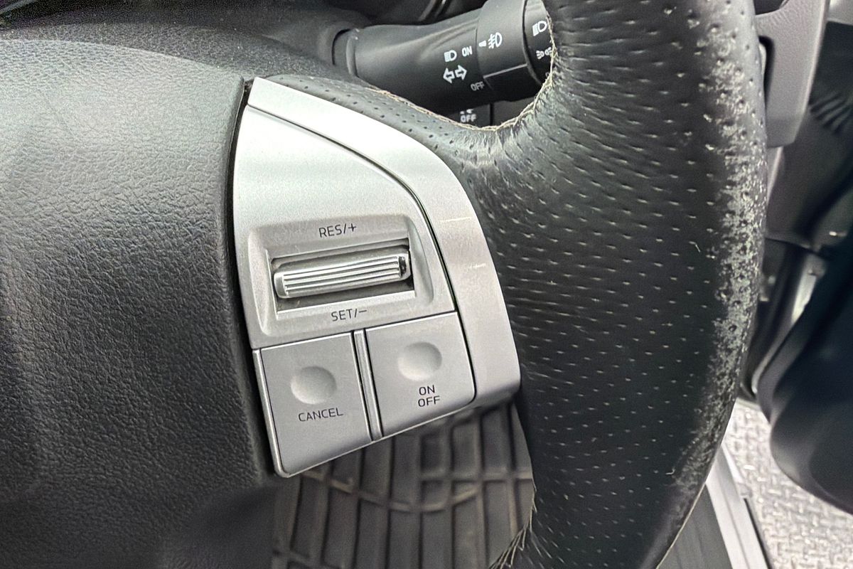 2021 Isuzu MU-X LS-T