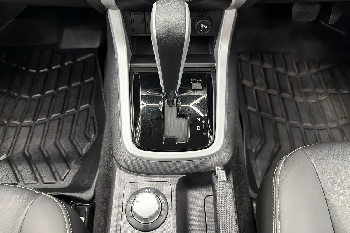 2021 Isuzu MU-X LS-T