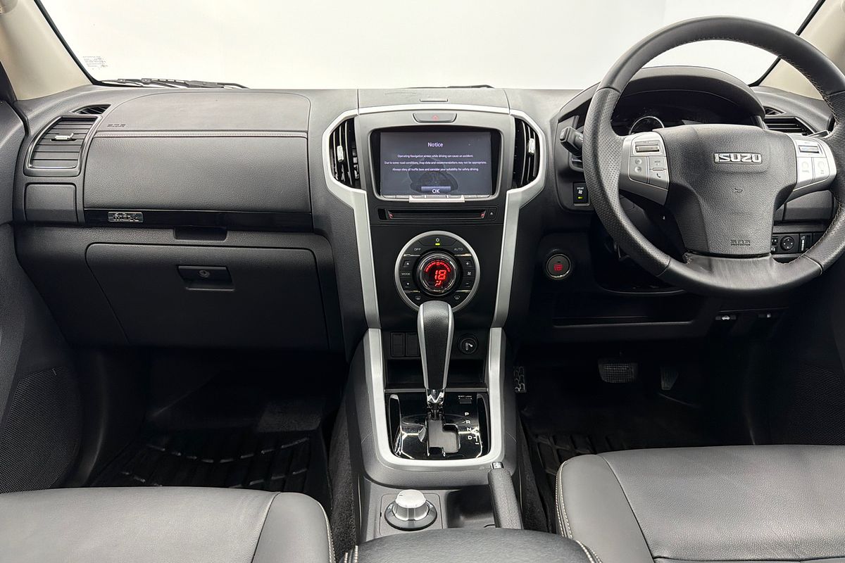 2021 Isuzu MU-X LS-T