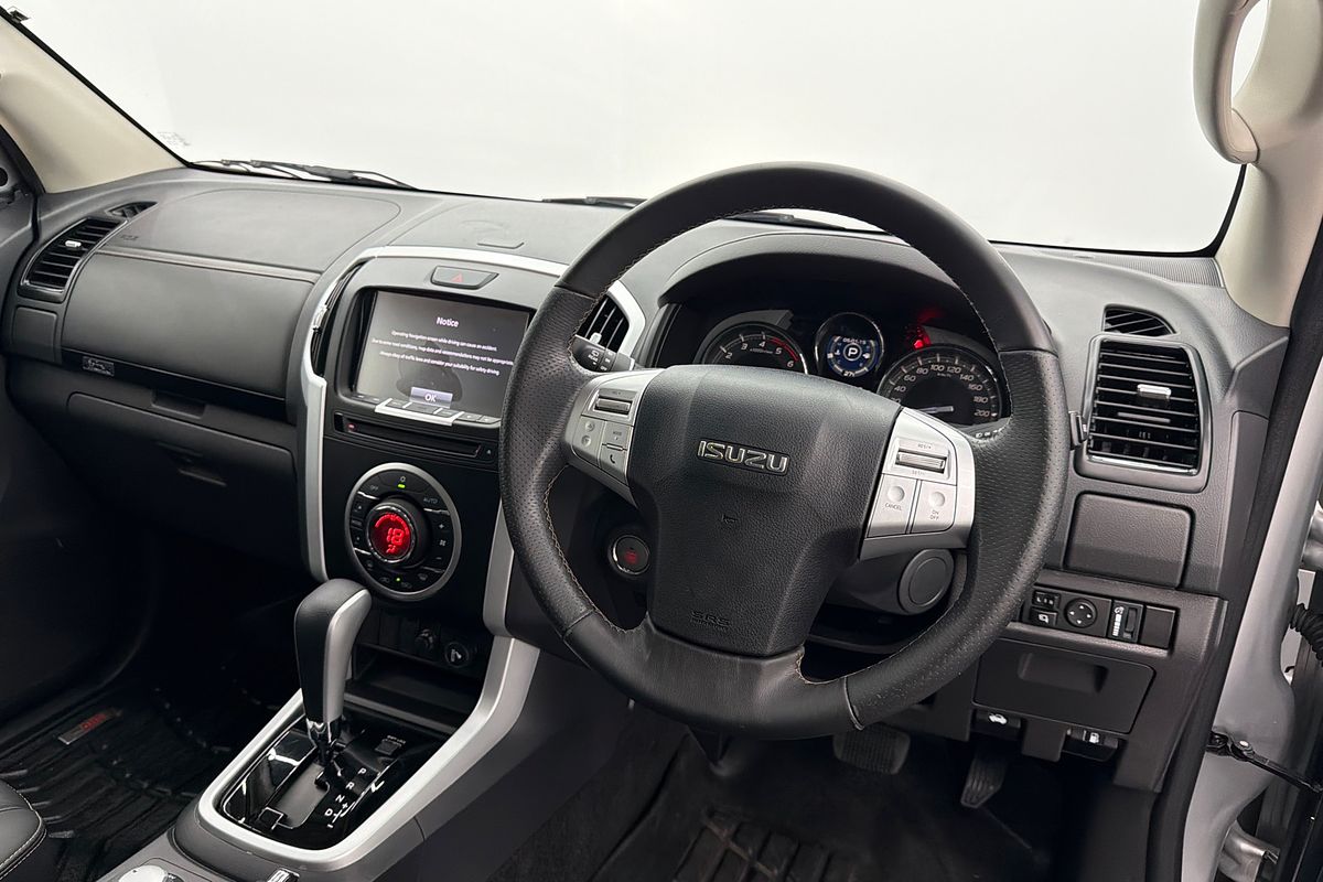 2021 Isuzu MU-X LS-T