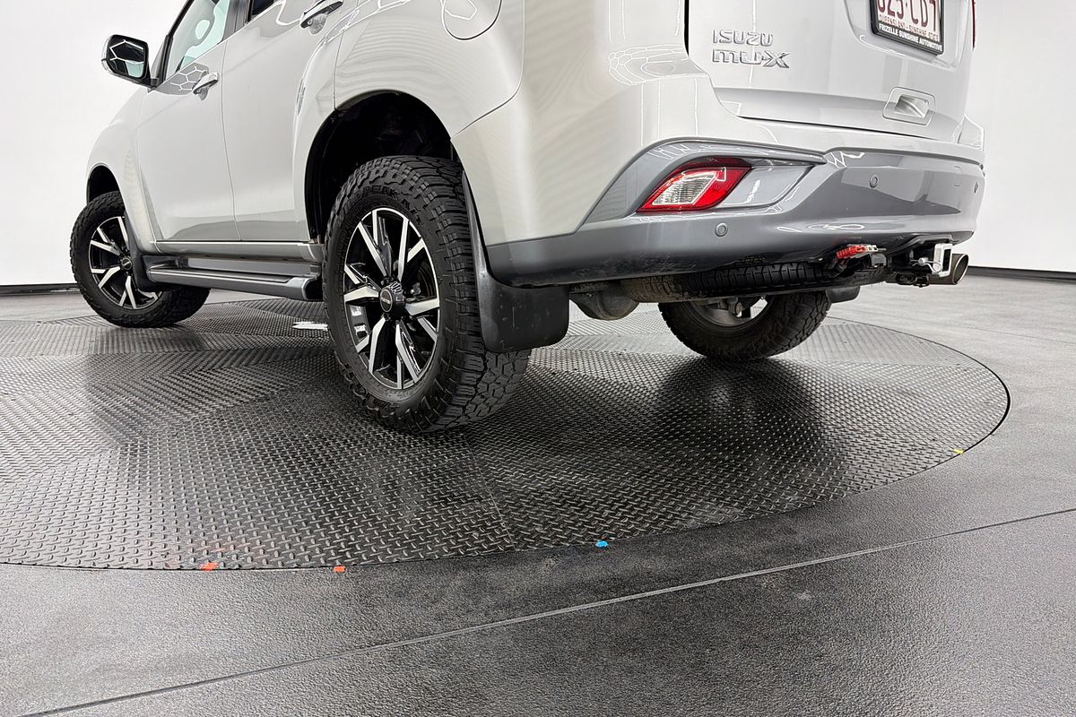 2021 Isuzu MU-X LS-T