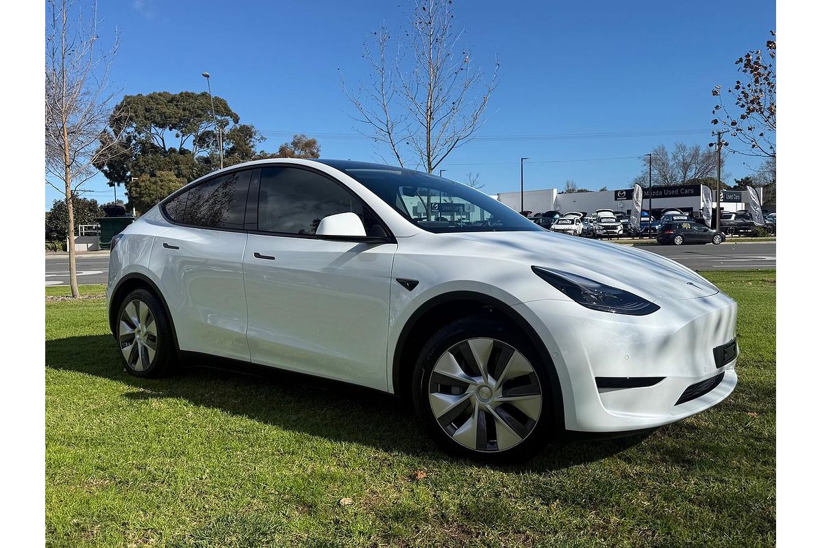 2023 Tesla Model Y Rear-Wheel Drive