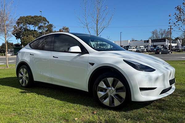 2023 Tesla Model Y Rear-Wheel Drive