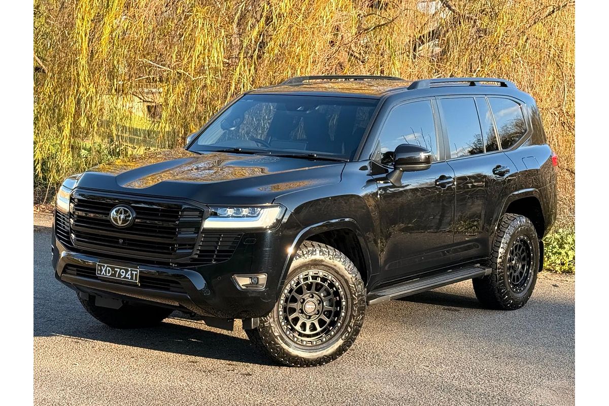 2023 Toyota Landcruiser VX FJA300R