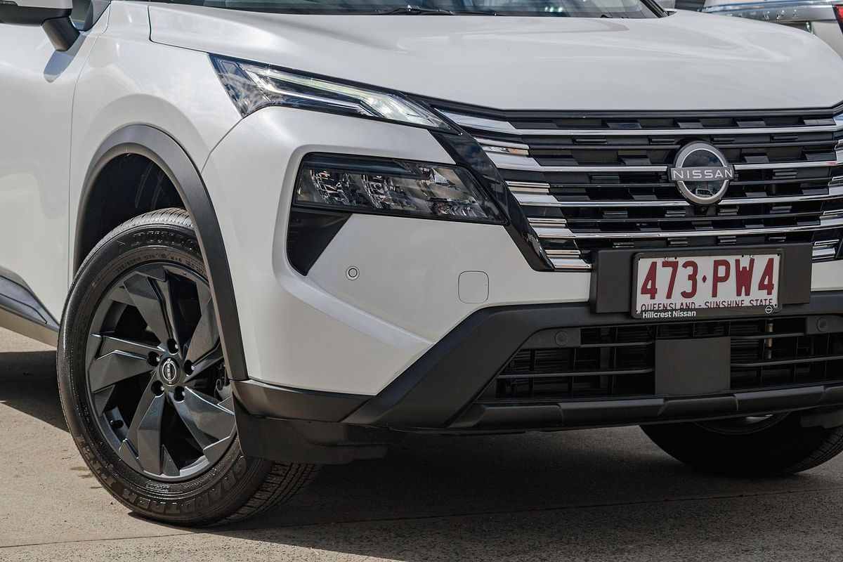 2025 Nissan X-TRAIL ST-L T33