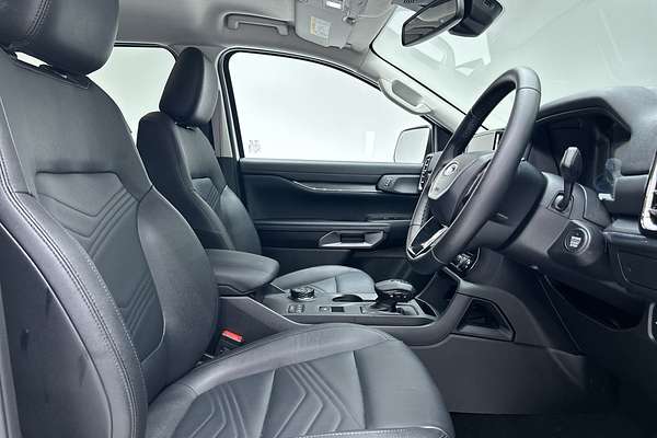 2025 Ford Everest Trend 2.0L thumb-12