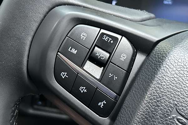 2025 Ford Everest Trend 2.0L thumb-16