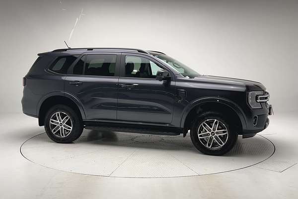 2025 Ford Everest Trend 2.0L thumb-3
