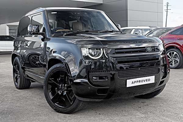 2024 Land Rover Defender 90 P525 V8 L663