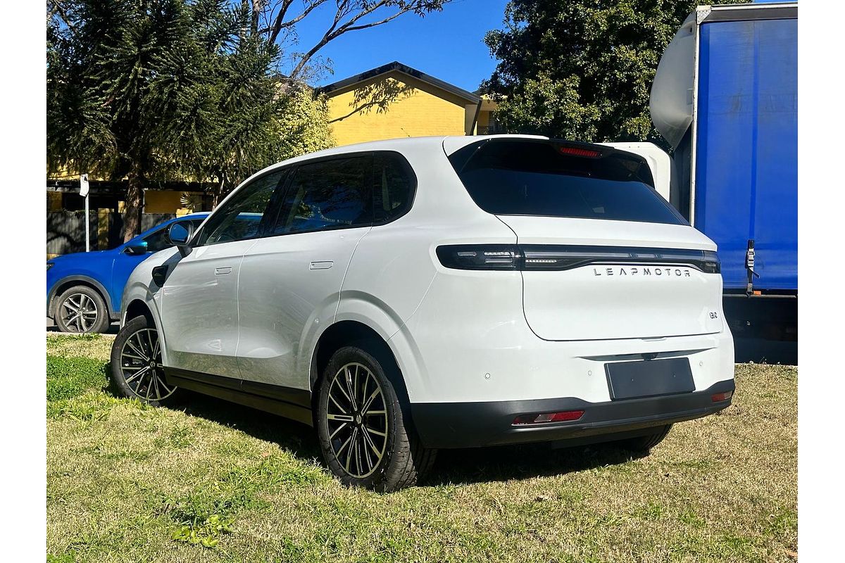 2026 Leapmotor B10 Design LR A12